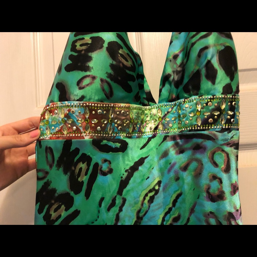 Dress - Picture 3 of 10
